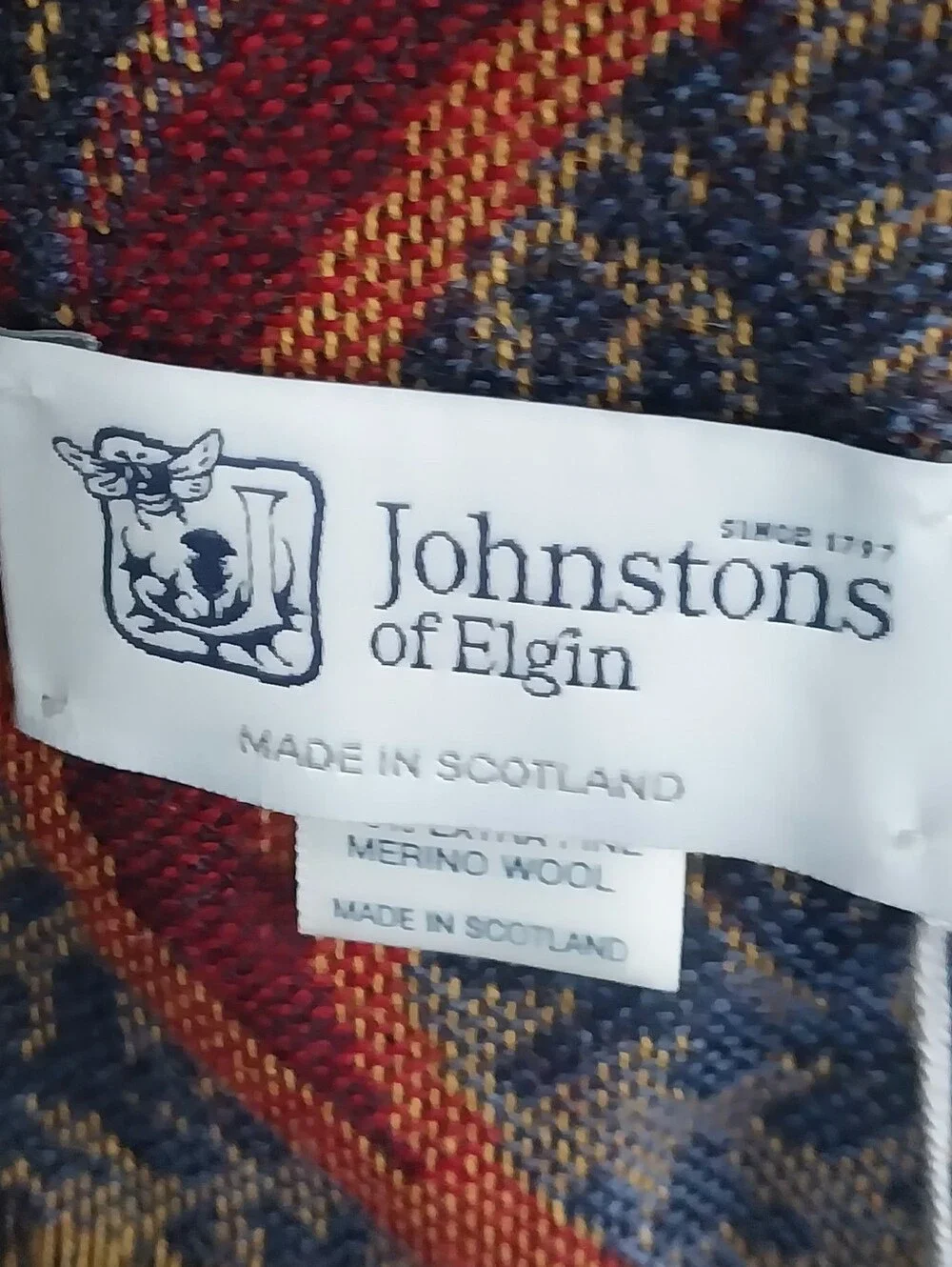 Johnstons of Elgin Made in Scotland Multicolor Paisley Fine Merino Wool Scarf